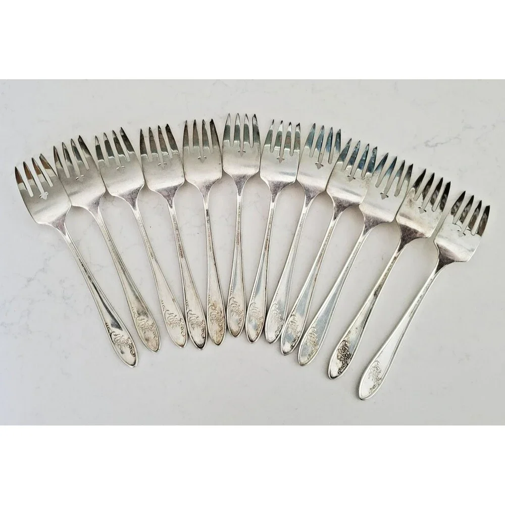 12 Oneida Tudor Plate Queen Bess Silverplate Salad Forks 6.5